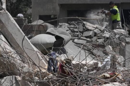 Ισραηλινός υπ. Άμυνας: Συνεχίζονται προς το παρόν οι επιχειρήσεις στον νότιο Λίβανο