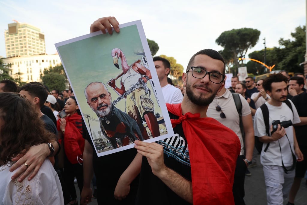 Ο Ράμα κατηγορεί το Ιράν για τις διαδηλώσεις στην 
