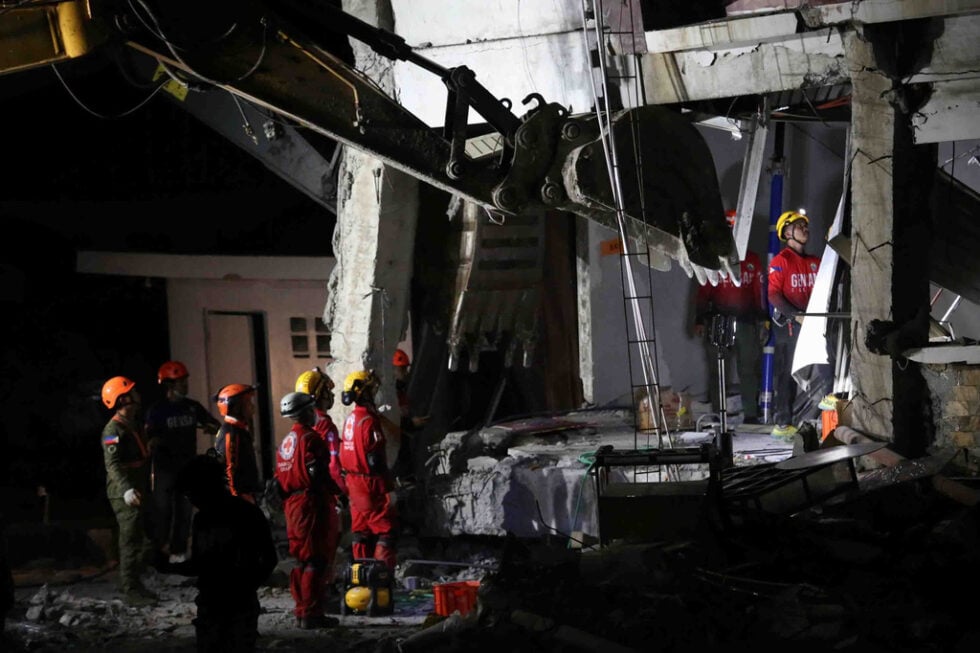 Σεισμός στις Φιλιππίνες: Τουλάχιστον 46 νεκροί, συνεχίζεται η αναζήτηση αγνοουμένων [εικόνες – βίντεο]