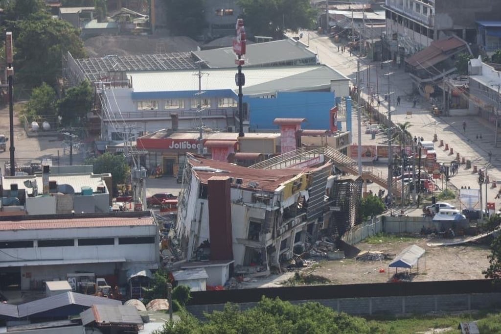 Σεισμός στις Φιλιππίνες: Τουλάχιστον 46 νεκροί, συνεχίζεται 
