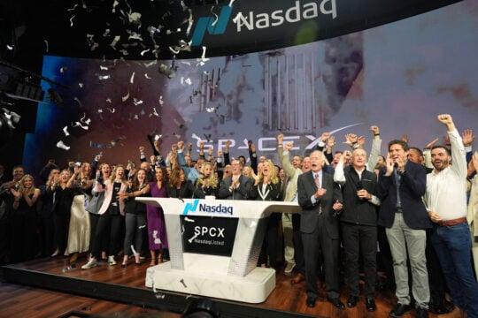 ΗΠΑ: Στα ύψη η μετοχή της SpaceX – Ο Μασκ έγινε και επισήμως ο πρώτος τρισεκατομμυριούχος στον πλανήτη