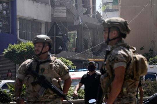 Ιράν: Η ισραηλινή επίθεση στη Βηρυτό μπορεί να «εκτροχιάσει» τη συμφωνία με ΗΠΑ
