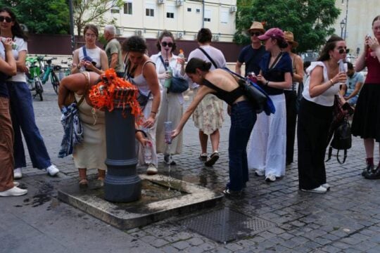 Καύσωνας στην Ιταλία: Νεκρός 58χρονος αγρότης από θερμοπληξία – Στο «κόκκινο» 16 πόλεις, χωρίς ρεύμα πολλές περιοχές