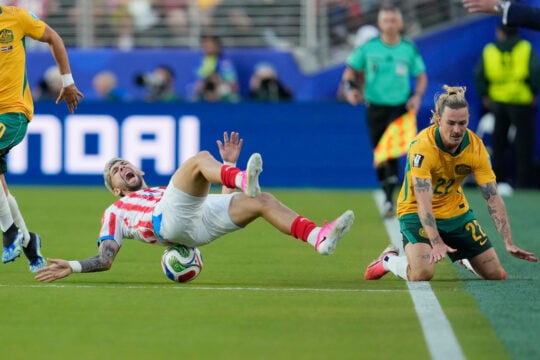 Στο 0-0 Παραγουάη - Αυστραλία (AP Photo/Eugene Hoshiko)