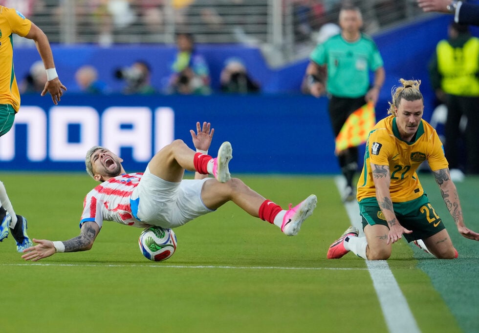 Στο 0-0 Παραγουάη - Αυστραλία (AP Photo/Eugene Hoshiko)