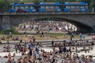 Καύσωνας στην Ευρώπη: Αντιμέτωποι με υψηλές θερμοκρασίες 130 εκατ. άνθρωποι σήμερα – Σε συναγερμό τα Βαλκάνια