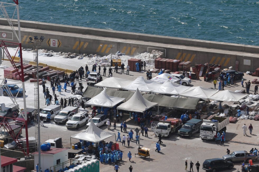 Βενεζουέλα: Πάνω από 1.700 νεκροί, 609 μετασεισμοί – Εκατοντάδες σοροί σε αυτοσχέδια νεκροτομεία [βίντεο – εικόνες]