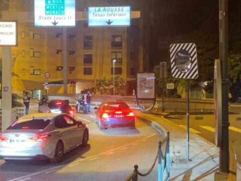 Έκρηξη στο Μονακό: Τραυματίστηκε Ουκρανός ολιγάρχης, τράπηκε σε φυγή ο δράστης [βίντεο]