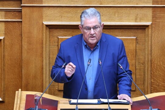Κουτσούμπας για συνταγματική αναθεώρηση: «Να σταματήσει η διαδικασία, να μπει ένα φρένο στην αλαζονεία της κυβέρνησης»