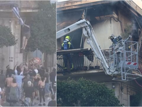 Καλλιθέα: «Πήδα γιαγιά θα σε πιάσω» – Η στιγμή που η ηλικιωμένη πέφτει από το μπαλκόνι για να σωθεί από τη φωτιά