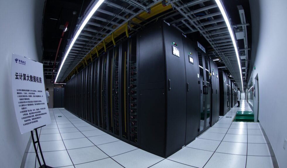 Στην Κίνα το πρώτο υποθαλάσσιο Data Center που λειτουργεί με αιολική ενέργεια