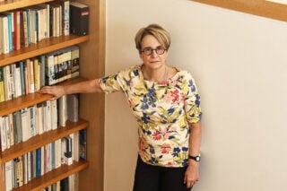 «Διακρίνοντας» ή το παράδοξο της λογοτεχνικής κριτικής