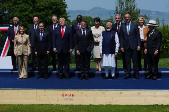 Σύνοδος G7 στη Γαλλία για το ουκρανικό: «Φουλάρουν» για κυρώσεις σε βάρος της Ρωσίας στους υδρογονάνθρακες