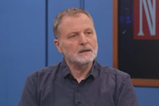 Μαυρής (Public Issue): Γίνεται κατάχρηση με τις δημοσκοπήσεις – «Να είμαστε επιφυλακτικοί»