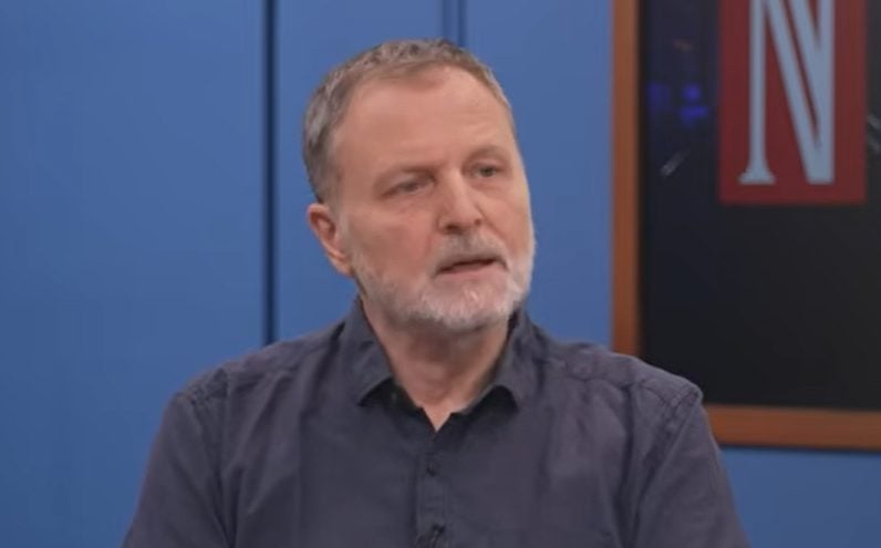 Μαυρής (Public Issue): Γίνεται κατάχρηση με τις δημοσκοπήσεις – «Να είμαστε επιφυλακτικοί»