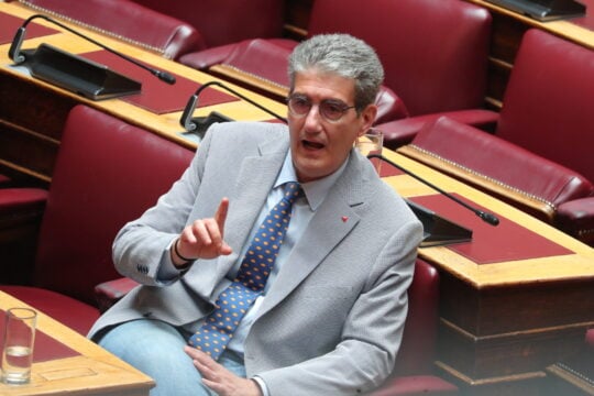 Ο Γιαννούλης καταγγέλλει κοπτοραπτική σε αφιέρωμα για το «μαύρο» στην ΕΡΤ: «Ακόμα και τώρα δεν λέτε μια συγγνώμη»