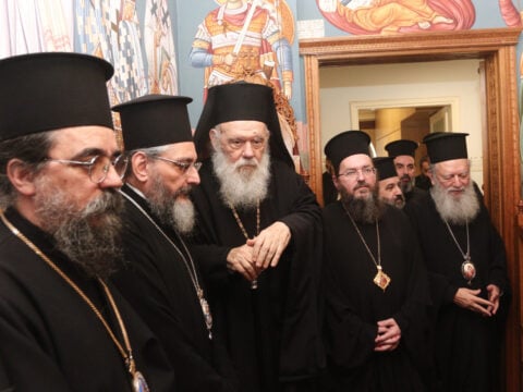 Η Ιερά Σύνοδος απαντά για τον διπλασιασμό των μισθών των Αρχιερέων: «Να μην το προσεγγίζουμε με υπερβολές»