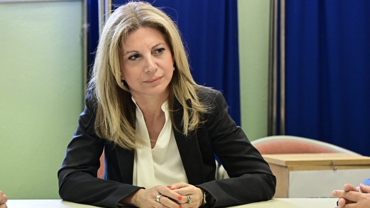 Η απάντηση της Καρυστιανού στις αποχωρήσεις και στις αιχμές: «Η λάσπη και η συκοφαντία συνεχίζονται ακατάπαυστα»