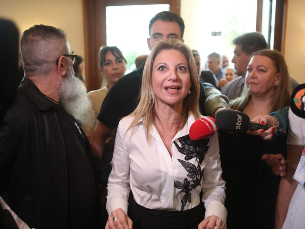 Σκληρή γραμμή Καρυστιανού για ελληνοτουρκικά και μεταναστευτικό: «Εγώ στην Αγγλία πήγαινα με διαβατήριο»