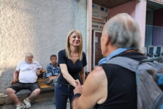Σε ποιον ανήκει το θηριώδες αυτοκίνητο που χρησιμοποιεί η Καρυστιανού;