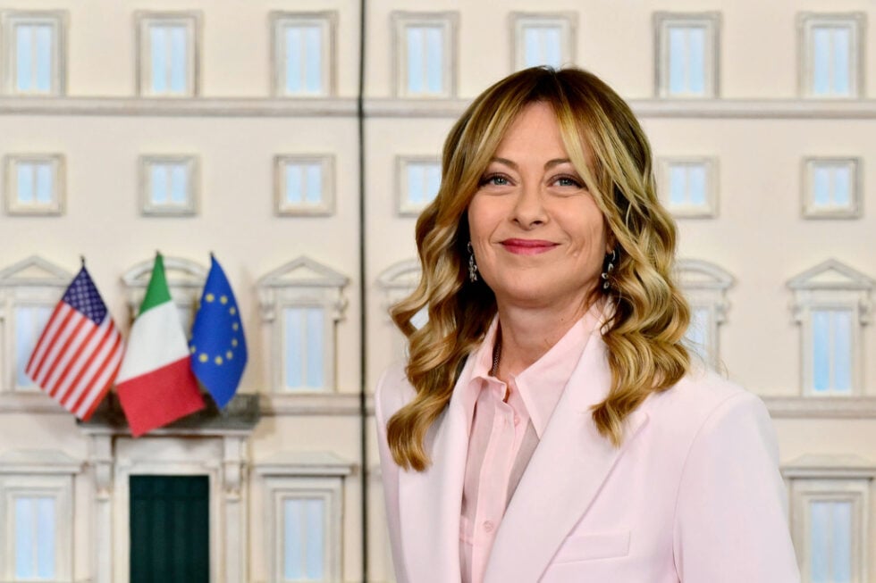 Μελόνι: «Η Ιταλία δεν είναι μπανανία – Όχι στην έκτακτη φορολόγηση των υψηλότερων εισοδημάτων»