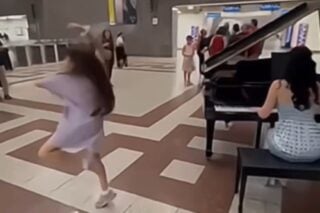 Instagram / Video / Στιγμιότυπο