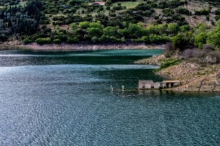 Διπλασιάστηκαν τα αποθέματα νερού αλλά οφείλουμε να κοιτάζουμε τη μεγάλη εικόνα – Τι λέει η καθηγήτρια Ελισσάβετ Φελώνη
