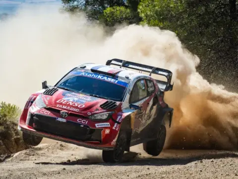 Νίκη για Ogier και Toyota στο Ράλλυ Ακρόπολις