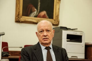 Ο Δ. Παπαδημητρίου απαντά στον Γ. Στουρνάρα για το παράλληλο νόμισμα: «Με εξέπληξε για την έλλειψη βασικών γνώσεων ιστορίας»