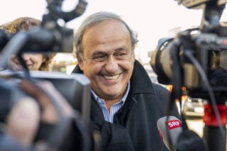 Ο θρύλος της Γαλλίας Μισέλ Πλατινί κατέθεσε μήνυση κατά του προέδρου της FIFA