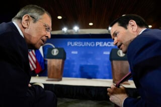 Ο Λαβρόφ διαψεύδει τον Ρούμπιο: Υπήρξε συμφωνία Τραμπ-Πούτιν για την Ουκρανία στην Αλάσκα