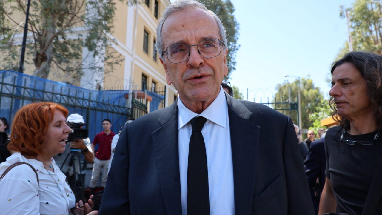 Θέμα υποκλοπών ανοίγει ο Σαμαράς: Ζητά από τον Άρειο Πάγο πλήρη διερεύνηση της παγίδευσής του με Predator