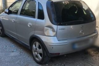 Αιγάλεω: Μεθυσμένος οδηγός φορτηγού προκάλεσε φθορές σε έξι σταθμευμένα αυτοκίνητα [βίντεο]