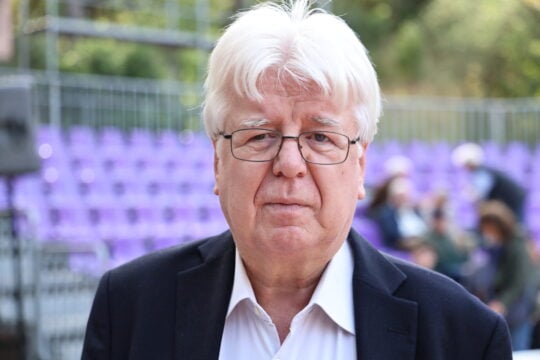 Ο Σιακαντάρης υπερασπίστηκε τον Μπίστη: «Επανέλαβε αλήθειες» – Καυστική αντίδραση από το ΠΑΣΟΚ
