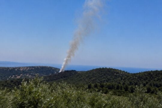 Οριοθετήθηκε η φωτιά στην Σκόπελο