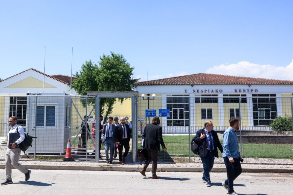 Δίκη Τεμπών: Οι συνήγοροι των κατηγορουμένων διαφωνούν με την εισαγγελική πρόταση για υποστήριξη της κατηγορίας