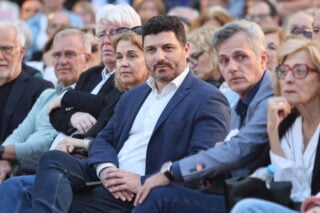 Απάντηση Τεμπονέρα στις επικρίσεις για το Ισραήλ: «Aπομονώθηκε μια κακή διατύπωση – Τέτοια σχόλια έκαναν μόνο φασιστοειδή»