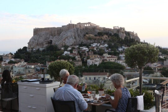 ΤτΕ: Αύξηση κατά 36,9% στις ταξιδιωτικές εισπράξεις στο α’ τετράμηνο του 2026