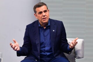 Οι 5 πρώτες δεσμεύσεις Τσίπρα: Κατάργηση πανελλαδικών και δωρεάν μετακινήσεις σε Αθήνα – Θεσσαλονίκη