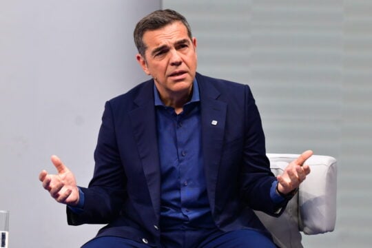Οι 5 πρώτες δεσμεύσεις Τσίπρα: Κατάργηση πανελλαδικών και δωρεάν μετακινήσεις σε Αθήνα – Θεσσαλονίκη