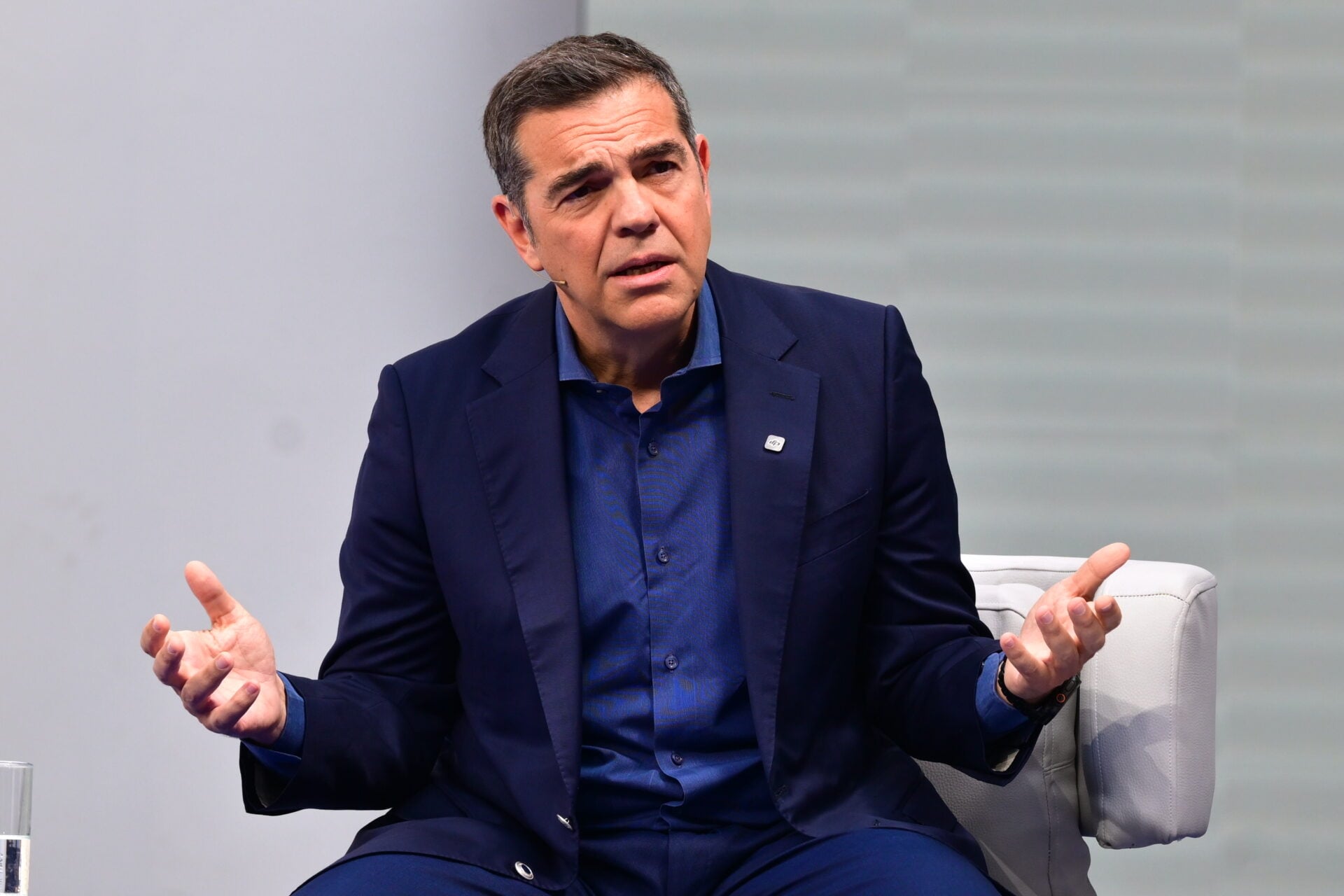 Οι 5 πρώτες δεσμεύσεις Τσίπρα: Κατάργηση πανελλαδικών και δωρεάν μετακινήσεις σε Αθήνα – Θεσσαλονίκη