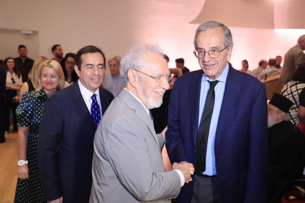 Μιχάλης Σάλλας: Η παρουσίαση του βιβλίου του για την ελληνική οικονομία – Παρόντες Παυλόπουλος, Σαμαράς, Καραμανλής, Βενιζέλος [εικόνες]