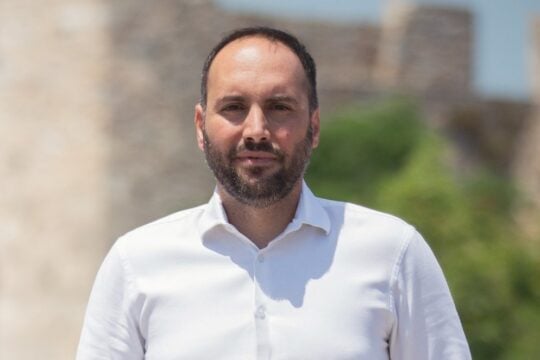 ΕΛΑΣ: Αυτός είναι ο πρώτος γραμματέας της Πολιτικής Επιτροπής της Συμπαράταξης