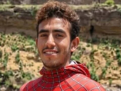 Τραγικό θάνατο βρήκε ο «Spiderman της Υεμένης» – Η στιγμή της πτώσης του σε ηφαιστειακό κρατήρα [βίντεο]