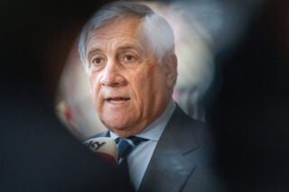 Χαλαρός Αντόνιο Ταγιάνι: «Ο πόλεμος στο Ιράν δεν μας αφορά»
