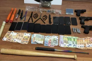 Κυκλώματα διακίνησης ναρκωτικών στα Β. προάστια: Αρχηγοί 21 και 19 ετών, έψαχναν 13χρονα βαποράκια και πουλούσαν κοκαΐνη σε 14χρονα