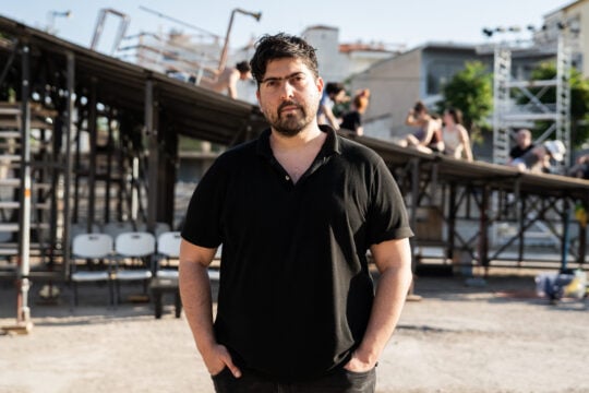 Δημήτρης Καραντζάς στην «Εφ.Συν»: «Το σχέδιο πέτυχε: κατεσταλμένοι, υπακούμε και περιμένουμε»