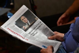 Χτες αδερφός, από αύριο προδότης