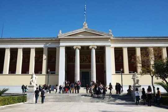 Έρευνα ΕΚΠΑ και SchoolFan: Πώς απαντούν οι νέοι στα fake news για την κλιματική αλλαγή