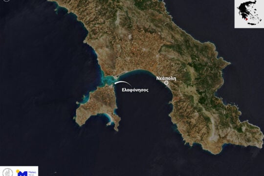 Τα γαλάζια νερά στην Ελαφόνησο φαίνονται και από το… διάστημα [εικόνες]